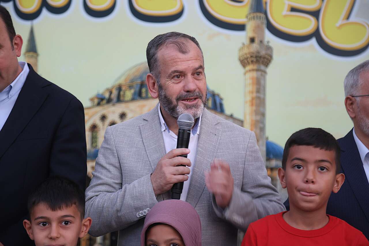 Konya’da çocuklar bisiklet için camiye koştu! Başkan Altay da coşkuya ortak oldu 5
